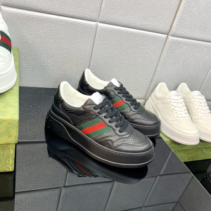 GUCCI 2023 커플 화이트 스니커즈