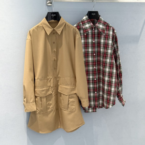 CELINE 포켓 로고 자수 테일러드 원피스