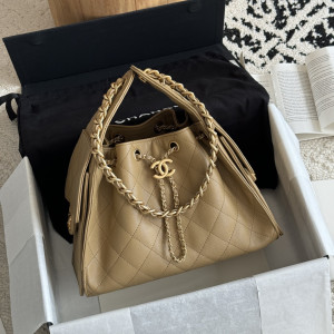 HOBO 퀼팅 숄더백 25