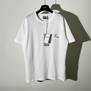 DIOR 화이트 반팔 티셔츠